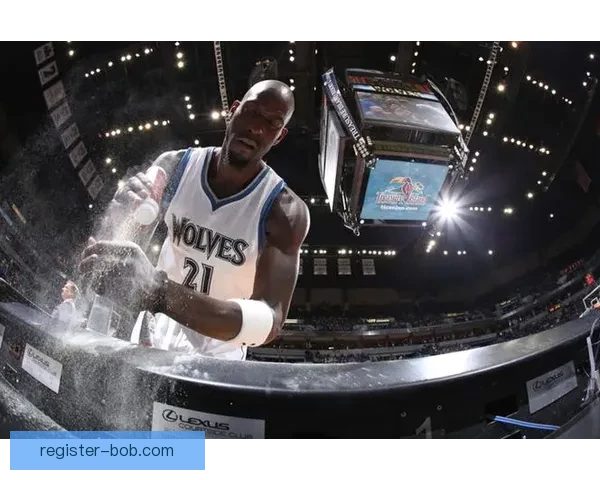 森林狼官方宣布加内特时隔8年重返标靶中心 26-27赛季退役21号球衣